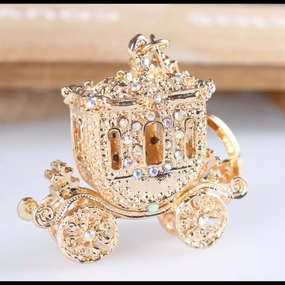 Jewelry - Gold Carriage Handbag keychain charm